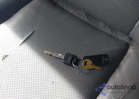 2011 Ford E-250 Commercial z USA, uszkodzony, nr VIN 1FTNE2EL5BDB28798